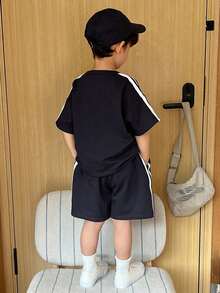Dazy Kids 2 件套休闲套装：小男孩简约风格短袖上衣和短裤，返校服装 - 藏蓝色 - 查看 6
