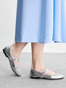 CUCCOO BIZCHIC Spring And Autumn Metal Buckle Contrasting Color Hemming Round Toe Flat Bottom, Retro Style Mary Jane Shoes Commuting Shopping - Silver - View 2