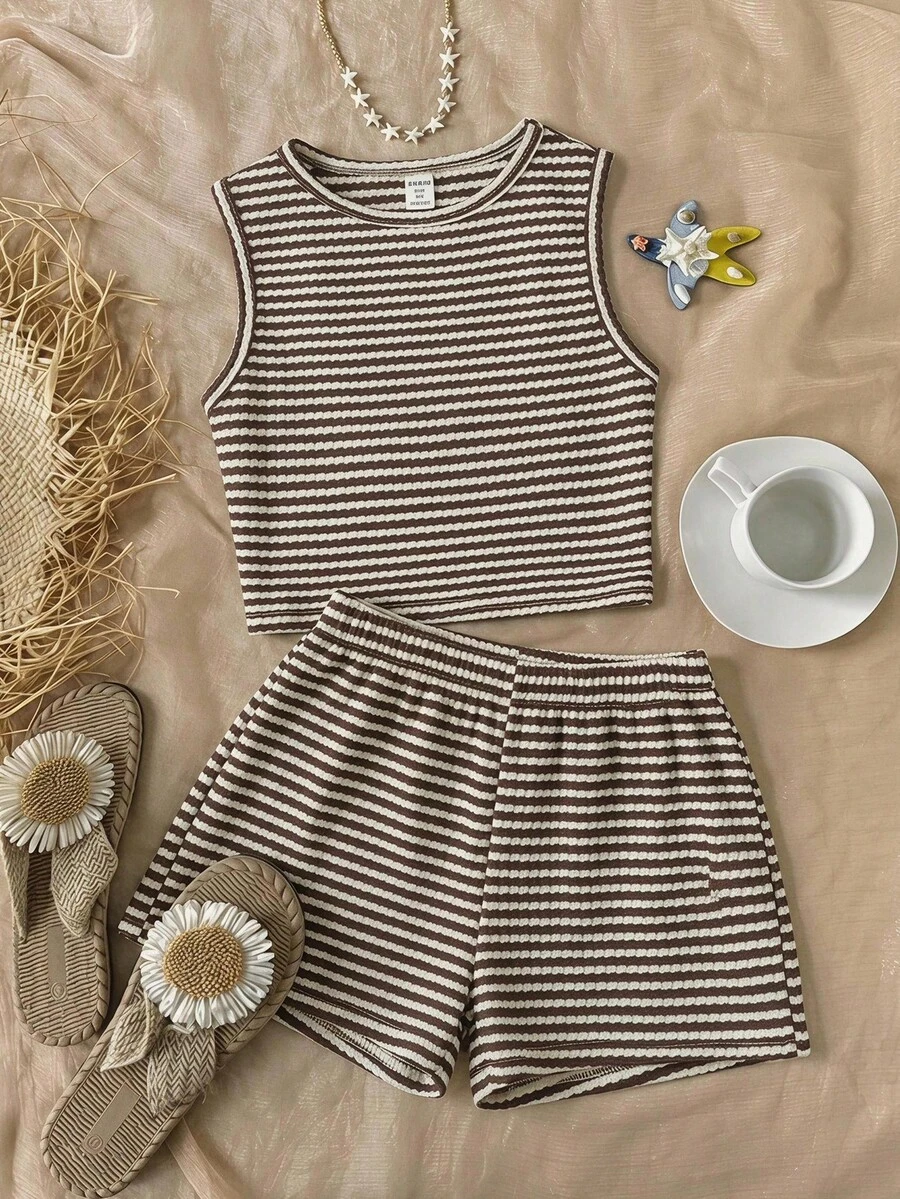 SHEIN 青少年女孩圓領棕色與白色拼接上衣與短褲休閒日常套裝 度假夏季