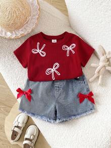 SHEIN Playful Pals 嬰兒/幼童 2件套甜美時尚潮流蝴蝶結毛巾刺繡圓領短袖紅色T恤搭配蝴蝶結裝飾牛仔短褲夏季休閒簡約T恤套裝 - 紅色 - 查看 9