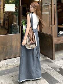 DAZY Overall Jumpsuit Denim Washed dengan Motif Huruf untuk Wanita - Biru - View 2