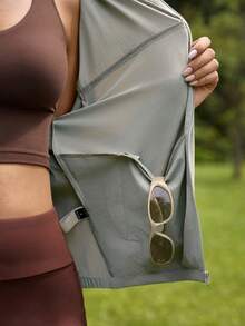 In My Nature Jaket Outdoor Wanita Polos Berkerudung - Khaki - View 8