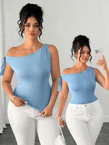 SHEIN LUNE Plus Size Women Solid Color Twist Front Slim Fit T-Shirt - Blue - View 5