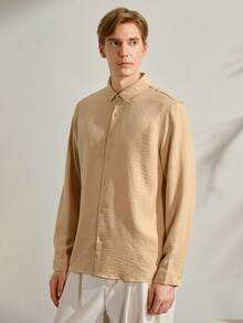 VeloEdit Kemeja Pria Tombol Depan Plain Casual - Khaki - View 5