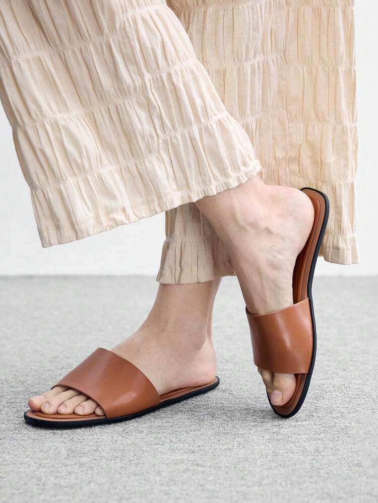 WOMEN SHOES NEW FRENCH RETRO CASUAL BROWN FLAT BOTTOM DRAG, VERSATILE SIMPLE AND LIGHT SLIP-ON COMFORTABLE AND FASHIONABLE BEACH SANDALS