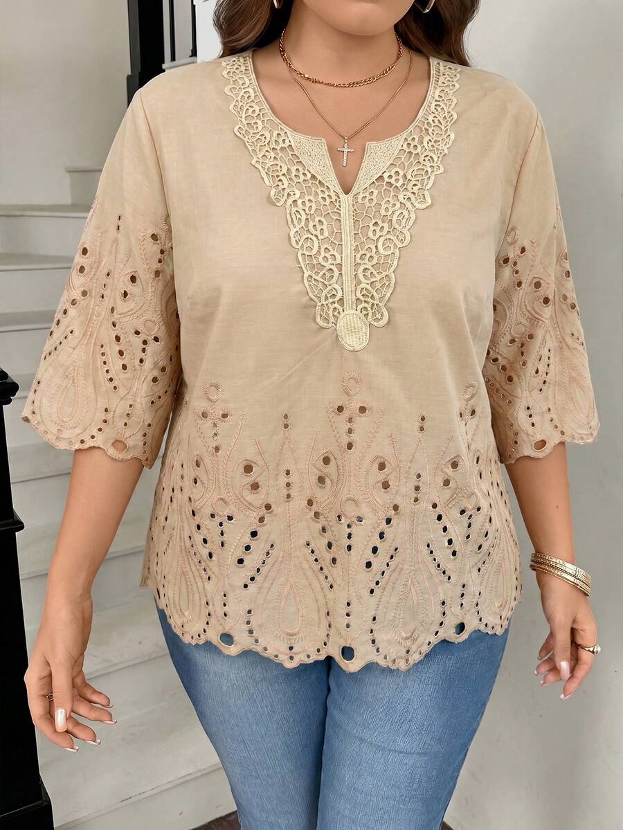 SHEIN LUNE Blus Wanita Ukuran Besar Model V-Neck Berenda dengan Detail Lubang-Lubang, Desain Sederhana untuk Musim Gugur - Aprikot - View 1
