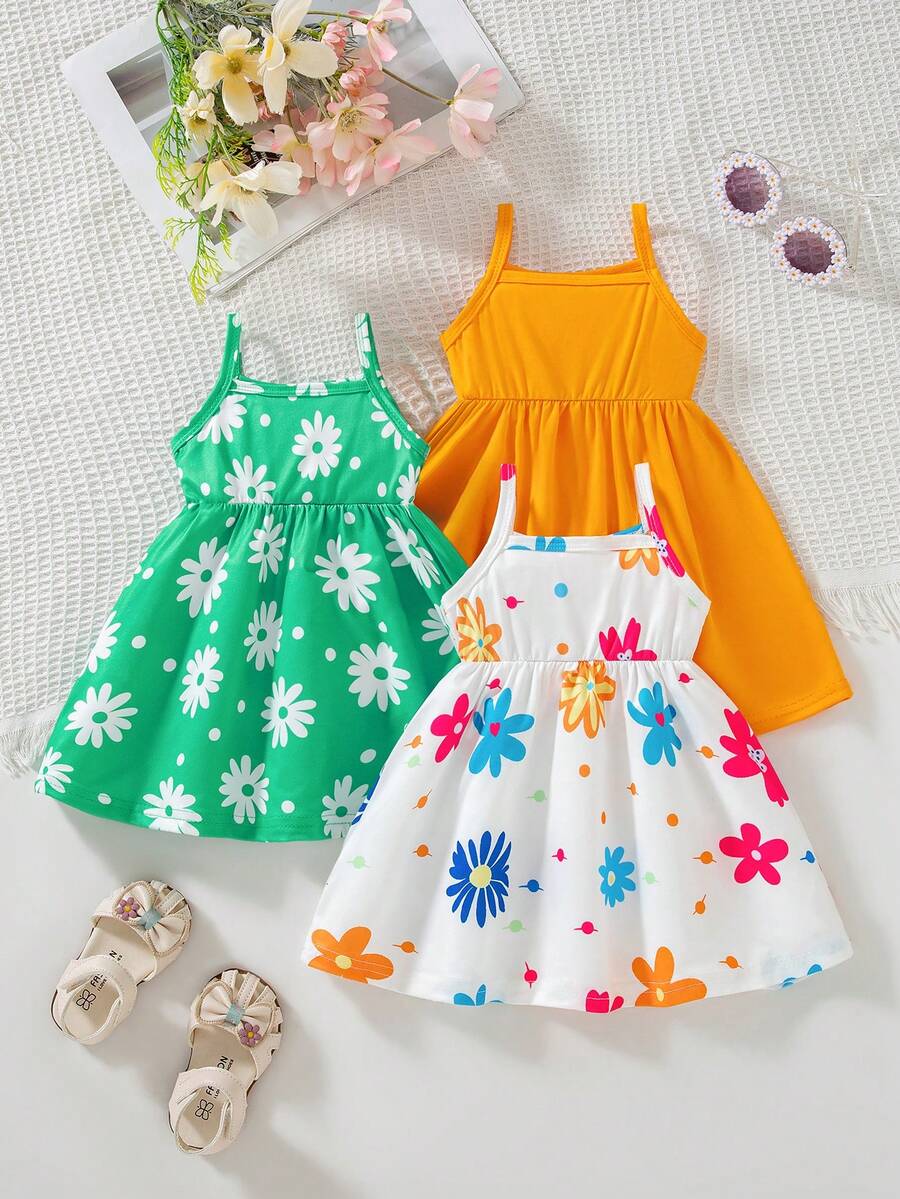 SHEIN Playful Pals 2025新款夏季女嬰無袖細肩帶洋裝套裝,滿版碎花印花與素色洋裝,田園風,多巴胺配色,時尚可愛,3件/套 - 彩色 - 查看 1