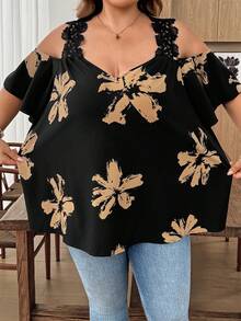 SHEIN CURVE+ 大尺碼印花蕾絲飾邊露肩上衣 休閒波西米亞風優雅現代女襯衫 2026夏季 22W 度假婚禮賓客穿搭 黑色 - 杏色 - 查看 6