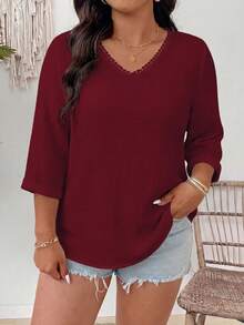 EMERY ROSE Plus Size Versatile Cotton Linen Texture V-Neck Floral Blouse - Burgundy - View 4