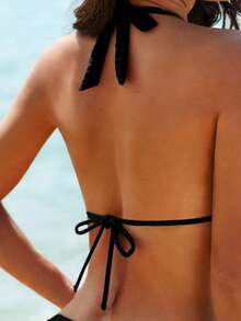 Swim Vcay Conjunto de traje de baño para mujer con top de bikini triangular de cuello halter y espalda descubierta en tela texturizada y braguita de bikini triangular con lazo lateral - Negro - Ver 4