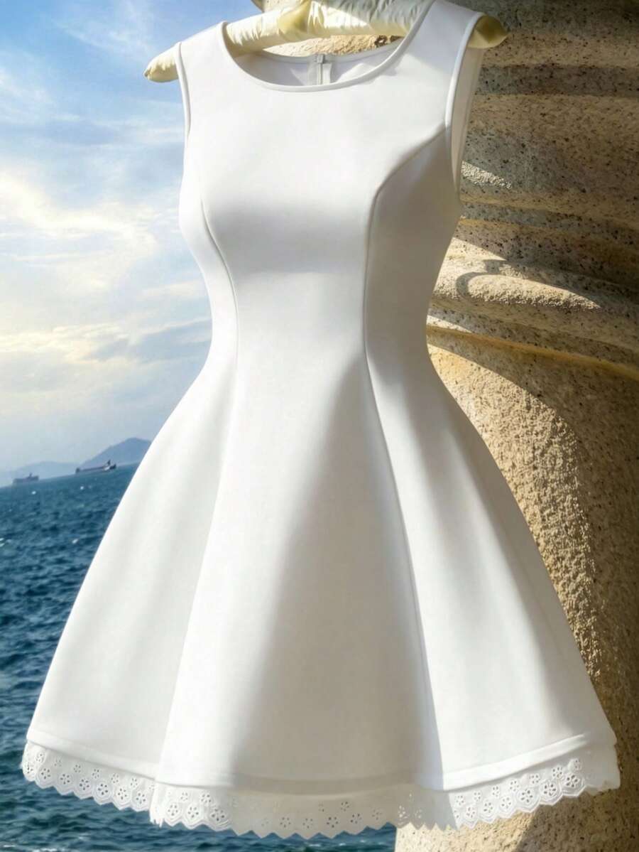 GlowEve CURVE Plus Size Round Neck Sleeveless A-Line Ruffle Patchwork Women's Dress - White - View 1