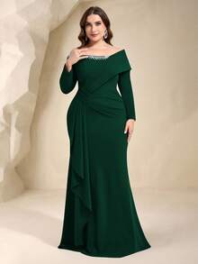 Coutiva Gaun Malam Formal Elegan Wanita Ukuran Besar dengan Hiasan Berlian Imitasi, Lengan Panjang, dan Desain Lipit (Gaya Pengerjaan Berat) - Dark Green - View 5