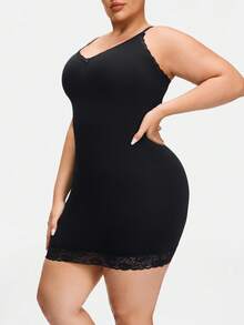 SHAPORA Plus Size Women Solid Color Lace Patchwork Bodycon Camisole Dress - Black - View 4