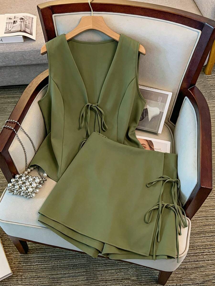 GlowEve CURVE Plus Size Women's Solid Color Front Tie Vest And Skort Casual Two Pieces Set - Army Green - View 1