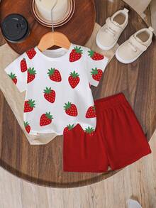 SHEIN Elladie kids 草莓元素图案数码印花，女童休闲短袖T恤短裤套装，舒适时尚。适合所有季节，居家、度假、节日、春夏皆宜，春夏季节皆可穿着。轻松舒适，时尚女童套装，休闲百搭，春夏新款，清凉舒适。 - 彩色 - 查看 3