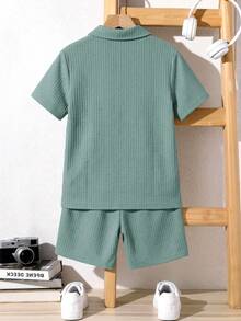 SHEIN 兒童青少年男童休閒寬鬆版型標準肩寬綠色純色紋理華夫格面料 Polo 衫與短褲兩件套，適用於通勤、上學、日常休閒、外出、運動，春夏季 - 薄荷綠 - 查看 3
