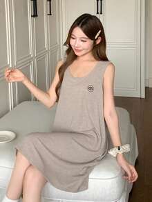 DAZY Women's Geometric Print Round Neck Casual Sleeveless Nightgown - Khaki - View 7