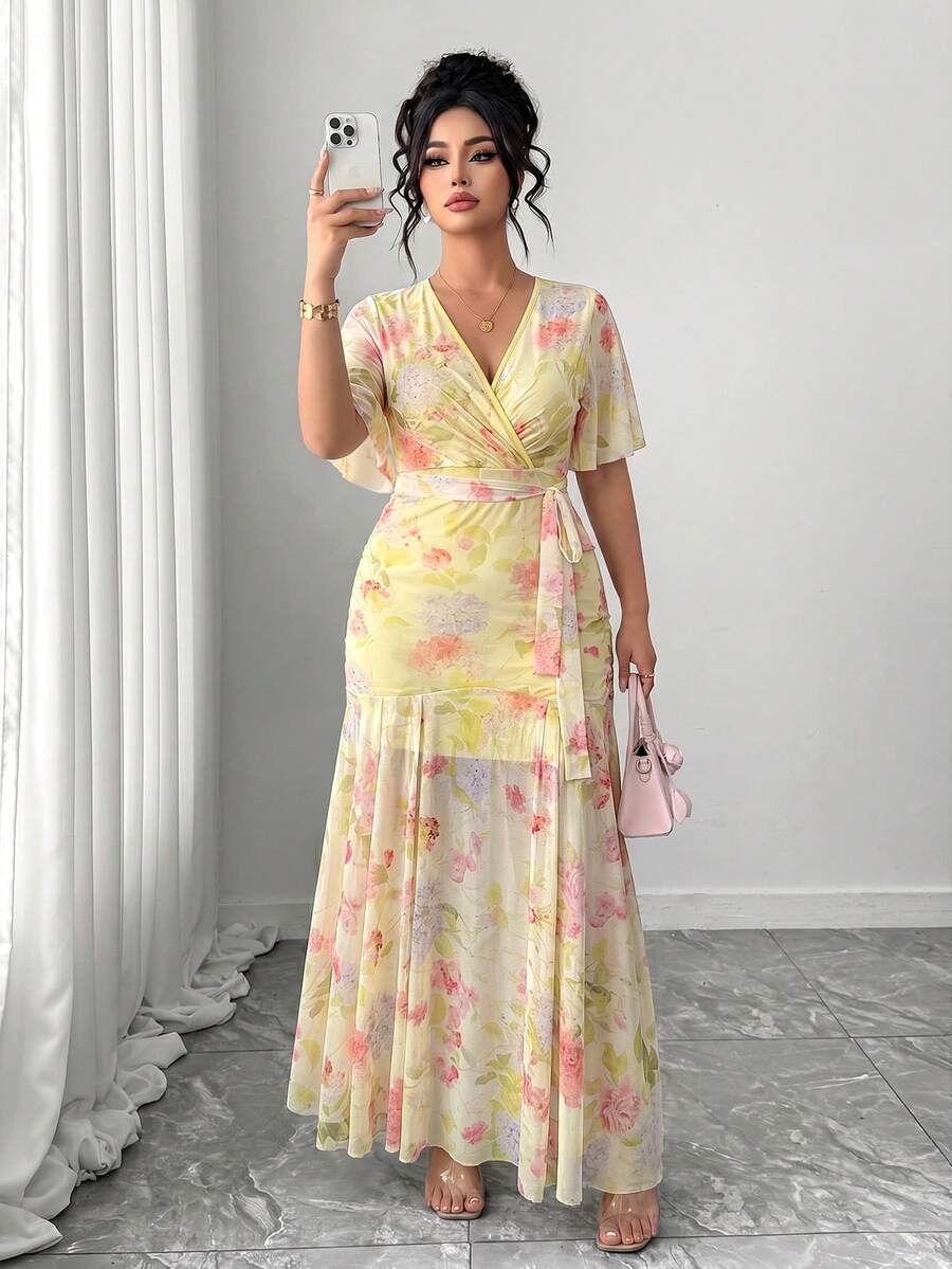 SHEIN Clasi Plus Size Women's Exquisite Elegant Knitted Short Sleeve Hydrangea Mesh Digital Print Double Layer Slim Fit Lace-Up V-Neck Dress - Pale Yellow - View 1