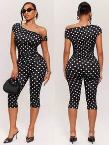 Radiana Sexy Casual Minimalist Black & White Polka Dot Jumpsuit, Asymmetrical Asymmetrical Shoulder Tight Jumpsuit, Gold Metal Buckle Decor Jumpsuit, Casual Jumpsuit, Casual Wear, Casual Pants, 3/4 Length Jumpsuit, Tight 3/4 Pants, High Elasticity Knit Fabric, Body-Hugging Silhouette, Suitable For Casual Outings, Shopping, Dates, Gatherings, Parties, Nightclubs, Cocktail Events, Urban, Commuting, Holiday Trips - Black and White - View 7