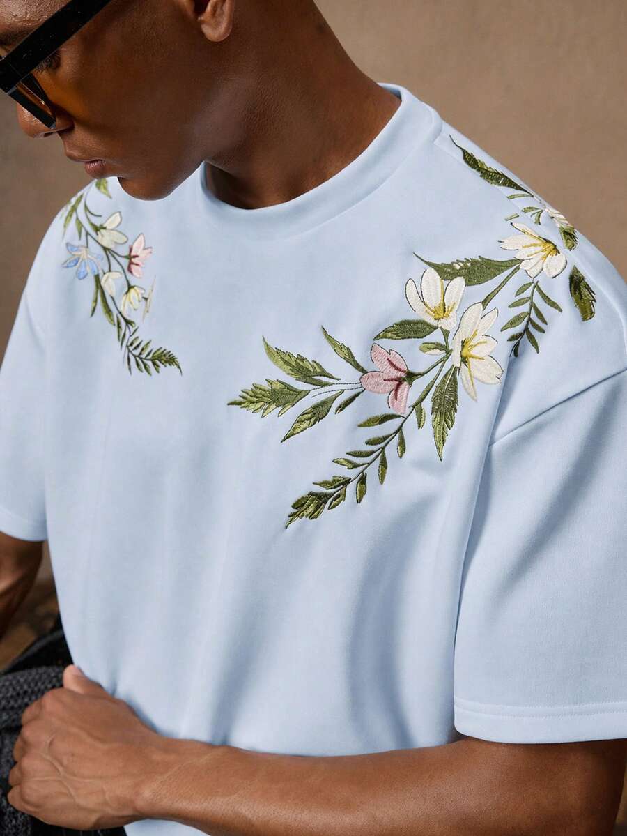 AKNOTIC Business Casual 男士花卉刺繡時尚休閒寬鬆短袖彈性刺繡T恤,適合夏季、度假、日常穿著、派對、情侶、男士禮物 - 淺藍色 - 查看 1