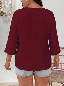 EMERY ROSE Plus Size Versatile Cotton Linen Texture V-Neck Floral Blouse - Burgundy - View 2