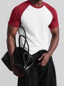 Manfinity RebelGame Camiseta de manga corta de punto con cuello redondo y manga raglán de color de contraste para hombres, vacaciones, regalos del Día del Padre - Rojo - Ver 1