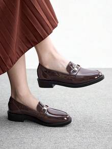 CUCCOO BIZCHIC 女款時尚平底鞋，前扣飾厚底PU材質，四季通用學院風優雅通勤節慶辦公室戶外日常穿搭 - 咖啡棕 - 查看 4