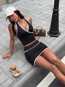 StreetHx 女款黑色兩件式運動套裝，對比領 V 領交叉上衣，A 字短褲，黑白配色，夏季，性感，健身房、跑步、瑜伽、網球、高爾夫 - 黑色 - 查看 7