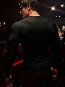 GymBeat Men's Wing Pattern Print Crew Neck Long Sleeve Simple Sports T-Shirt - Black - View 2