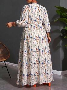 SHEIN CURVE+ Plus Size Women's Vacation Floral Print V-Neck Dress, Suitable For All Skin Tones Fall - Multicolor - View 2