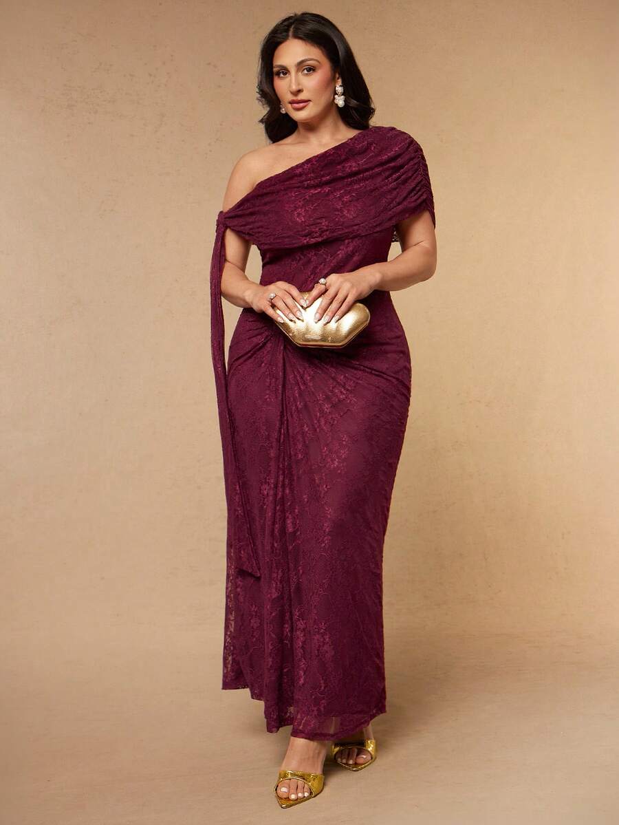 SHEIN BAE CURVE 大尺碼女款酒紅色長款不對稱領蕾絲洋裝，優雅婚禮晚宴正式晚餐夏季穿搭