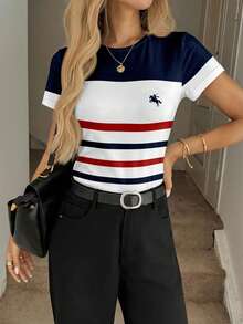SHEIN LUNE تي شيرت نسائي كاجوال بسيط بياقة طاقم وأكمام قصيرة ضيق، مناسب للربيع والصيف - متعدد الألوان - مشاهدة 6