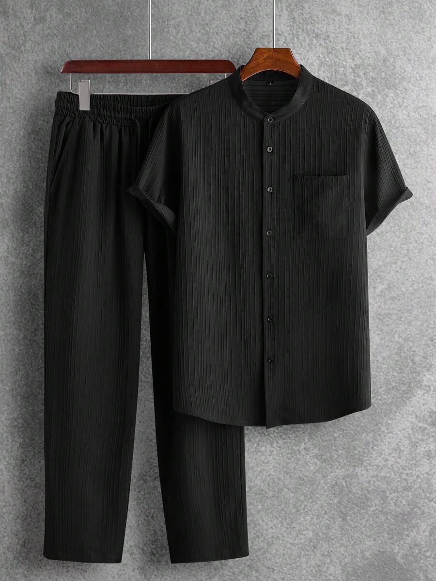 Manfinity Homme 男士紋理條紋兩件套,立領短袖襯衫 + 抽繩寬腿長褲,年輕職場通勤穿搭 - 黑色 - 查看 1