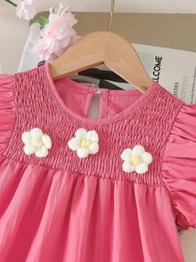 SHEIN Vintaside Kids 年轻女孩优雅甜美可爱贴花圆领短袖荷叶边下摆宽松休闲时尚连衣裙，适合度假旅行夏季穿着。 - 西瓜粉 - 查看 7