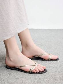CUCCOO BIZCHIC Sandalias planas de playa con remaches cruzados para vacaciones de primavera/verano - Dorado - Ver 6