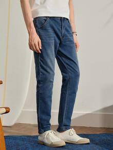 VeloEdit Dark Wash Blue Men Slant Pocket Straight Leg Jeans Without Belt, Plain Long Washed Cargo Going Out Hang Commute Work Urban Old Money Summer Vacation - Dark Wash - View 4