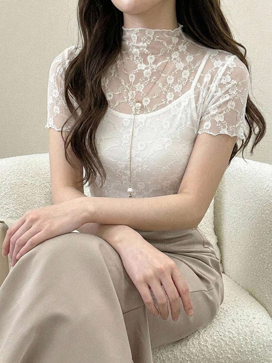 FRIFUL Atasan Wanita Lengan Pendek Pas Badan dengan Detail Renda Elegan untuk Musim Panas - Putih - View 1
