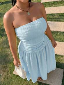 SHEIN EZwear Gaun Bandeau Berlipit Tekstur Warna Polos Ukuran Plus Wanita - Baby Blue - View 3