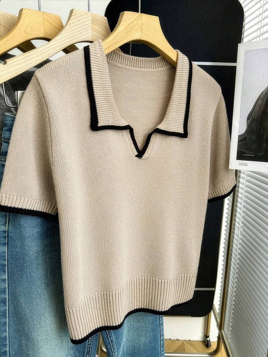 GlowEve CURVE 大尺碼女款寬鬆休閒拼色 Polo 領短袖針織上衣 春夏通勤百搭顯瘦針織衫 - 卡其色 - 查看 1