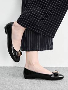 CUCCOO BIZCHIC 女款平底一腳蹬時尚樂福鞋 春季鞋 春假復活節聖誕節適用 - 亮黑 - 查看 4