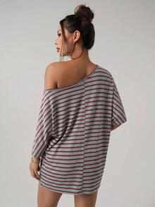 SHEIN ICON 女款休閒不對稱肩短袖條紋上衣 - 彩色 - 查看 2
