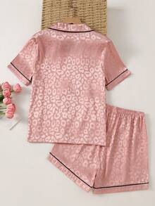SHEIN 青少年女孩經典豹紋翻領短袖短褲舒適兩件式睡衣家居服套裝 - 彩色 - 查看 2