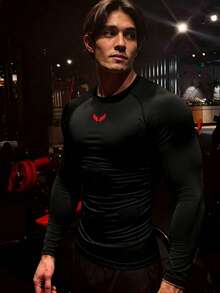 GymBeat Men's Wing Pattern Print Crew Neck Long Sleeve Simple Sports T-Shirt - Black - View 3