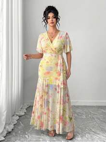 SHEIN Clasi Plus Size Women's Exquisite Elegant Knitted Short Sleeve Hydrangea Mesh Digital Print Double Layer Slim Fit Lace-Up V-Neck Dress - Pale Yellow - View 6
