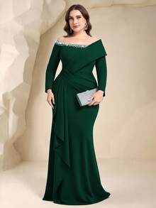 Coutiva Gaun Malam Formal Elegan Wanita Ukuran Besar dengan Hiasan Berlian Imitasi, Lengan Panjang, dan Desain Lipit (Gaya Pengerjaan Berat) - Dark Green - View 2
