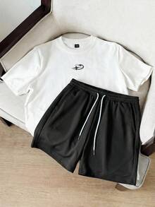SWAVVY Conjunto de camiseta de manga corta con estampado de espuma para hombre - Blanco y Negro - Ver 2
