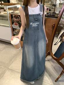 DAZY Overall Jumpsuit Denim Washed dengan Motif Huruf untuk Wanita - Biru - View 8