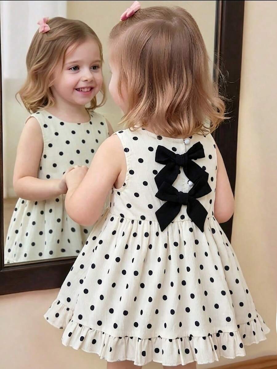 SHEIN 女嬰 3個月-3歲洋裝,1件休閒可愛日常風格秋季女童套裝,棕色蝴蝶結裝飾無袖蓬蓬洋裝,夏季米白色黑色波點無袖女童洋裝,荷葉邊裙襬,俏皮、甜美、溫柔、復古風 - 黑與白 - 查看 1