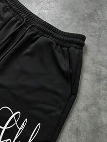 Manfinity Homme 男士寬鬆短袖圓領T恤套裝，黑白對比藝術手寫線條英文字體設計，時尚字體印花，男士黑色T恤套裝，寬鬆版型，適合居家、外出、通勤、旅行、街頭風格聚會，春夏季男士時尚T恤套裝 - 黑色 - 查看 8