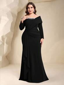Coutiva Plus Size Elegant Crystal Embellished Off Shoulder Formal Evening Gown - Black - View 7
